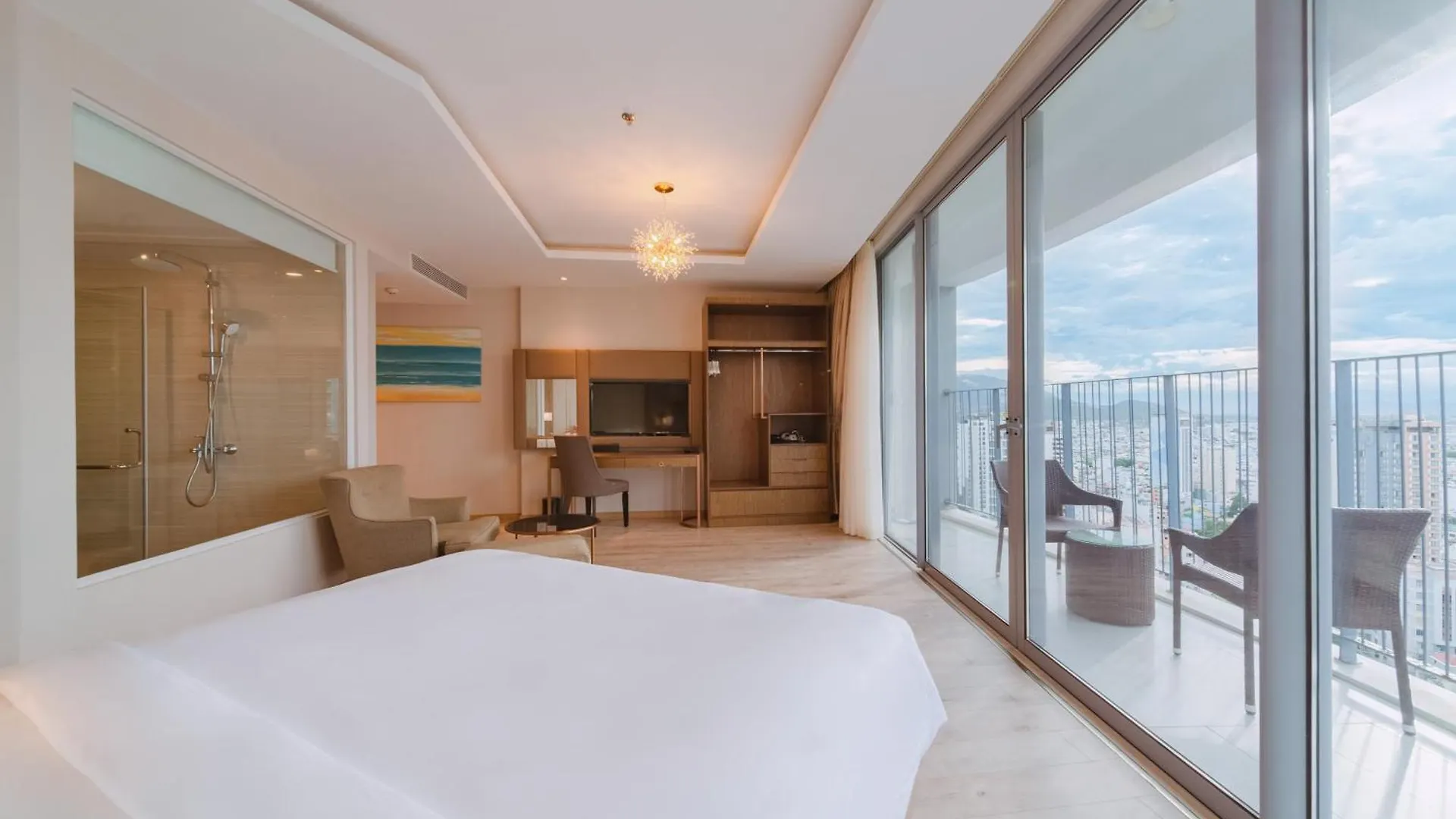 Apartment Grand Oceanfront Premier Suite Centre Nha Trang